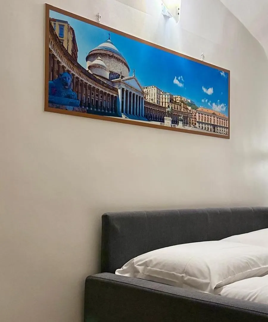 Chiaia Suites Napoli 2*,