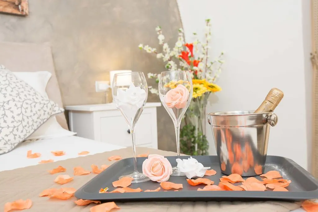 Chiaia Suites Neapel