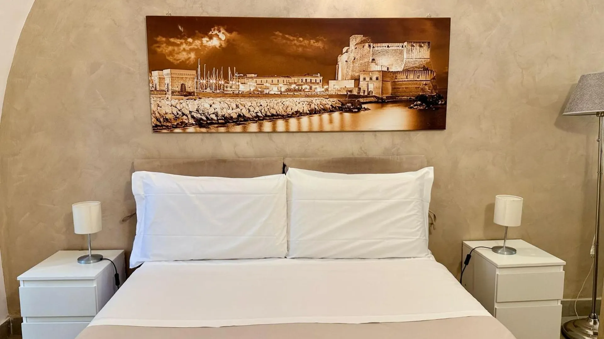 Chiaia Suites Naples 2*,