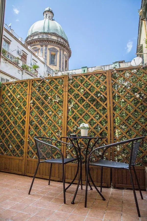 Chiaia Suites Naples 2*,