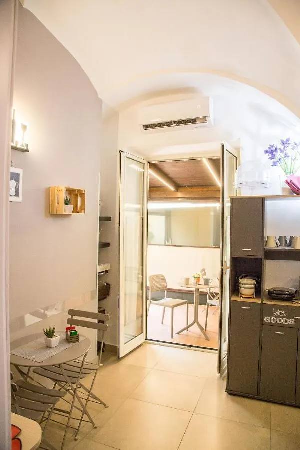 Chiaia Suites Naples Guest house