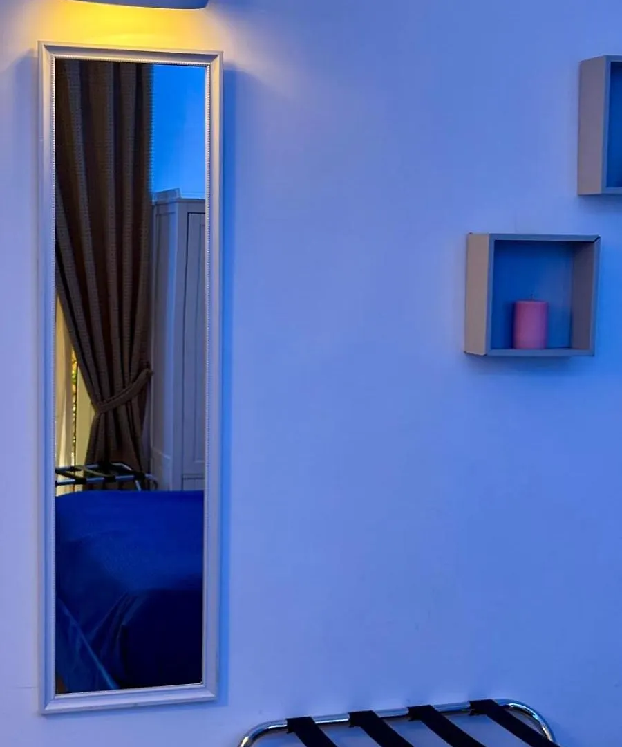 Chiaia Suites Naples 2*,  Italy