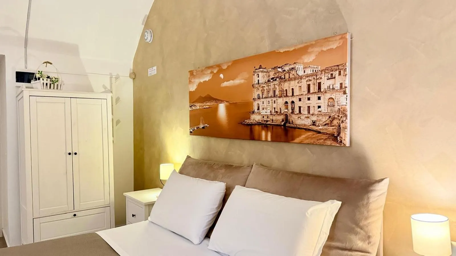 Chiaia Suites Naples