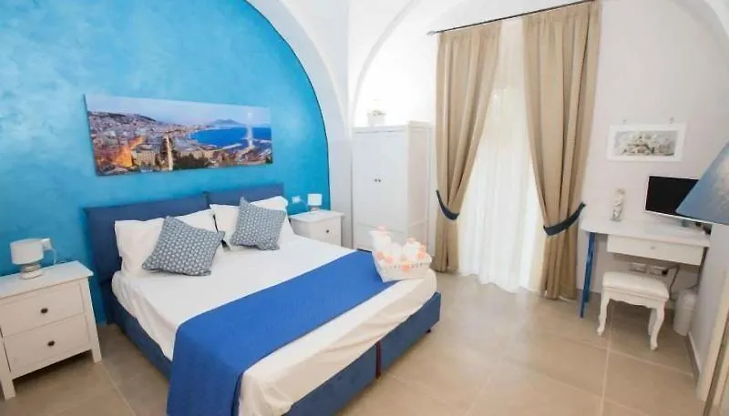 Chiaia Suites Νάπολη 2*,
