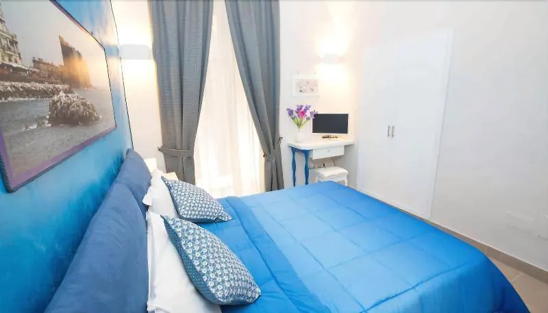 Chiaia Suites Νάπολη 2*,  Ιταλία
