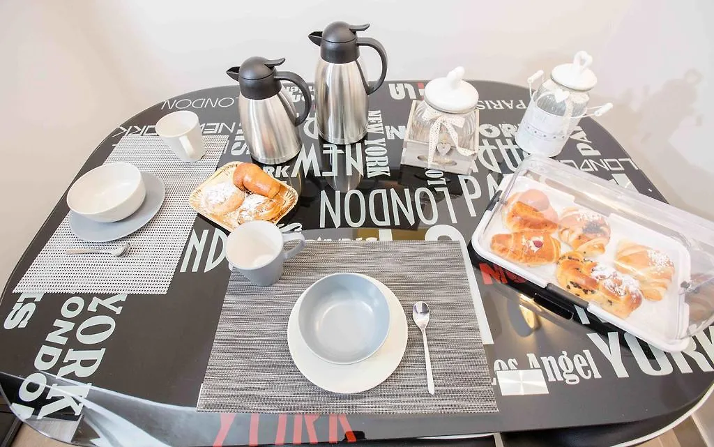 ** Πανσιόν Chiaia Suites Νάπολη Ιταλία